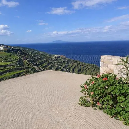 Dreamy View In Folegandros Daire